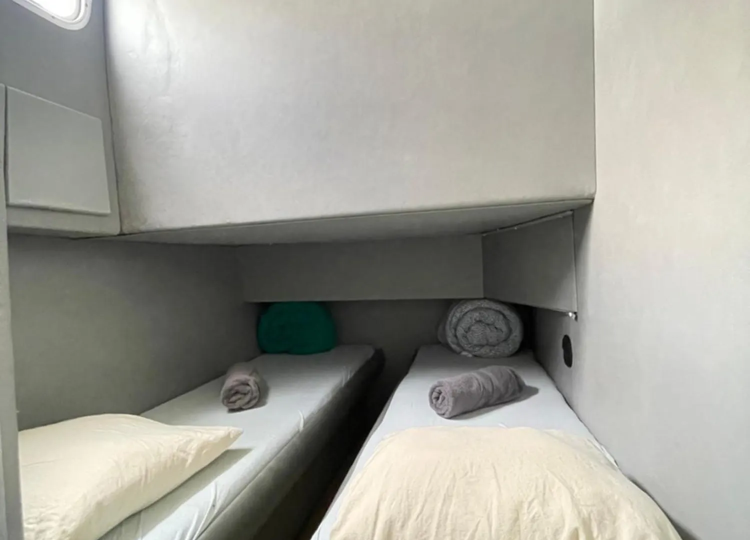 بوتيل The Floating Home سان أدريان دي بيزوس