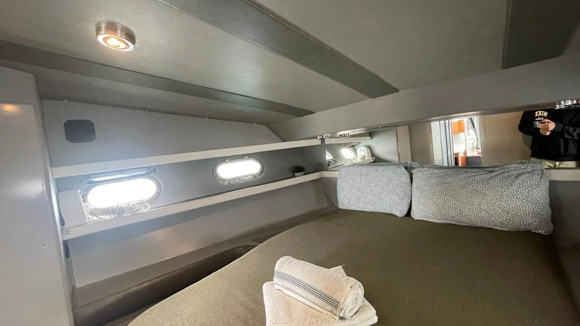 The Floating Home سان أدريان دي بيزوس بوتيل